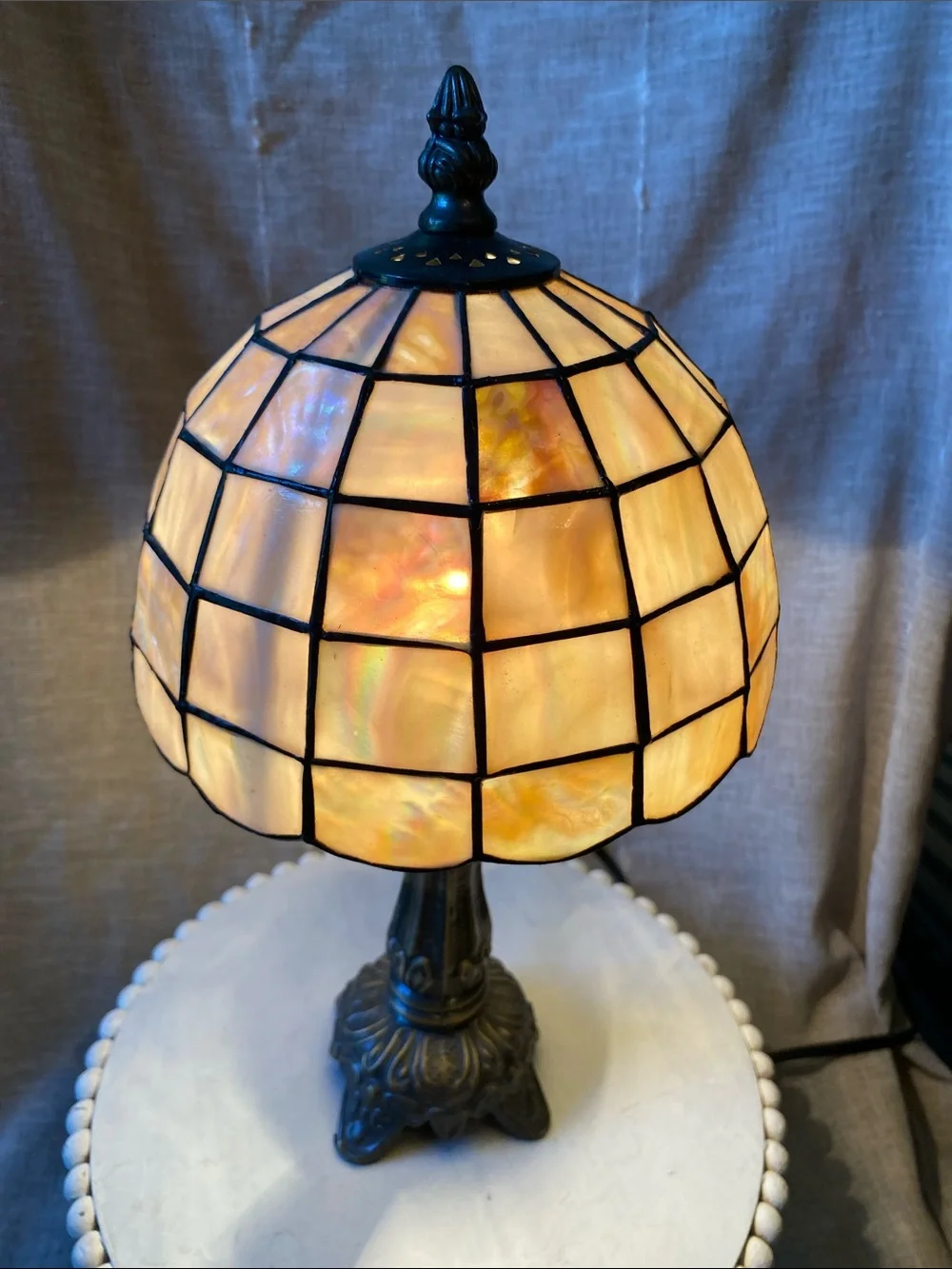 Stained Glass Tiffany Style Table Lamp in Cream Mother of Pearl Mosaic